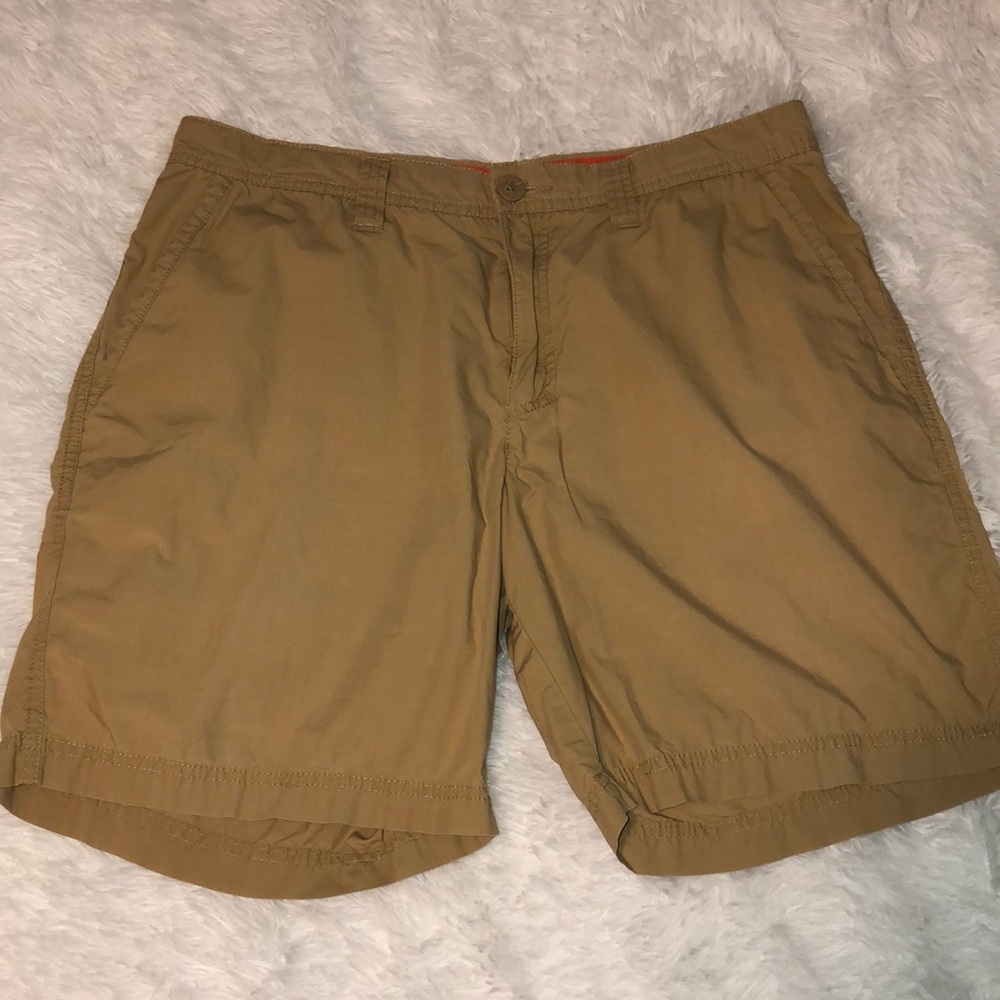 Columbia shorts size 34w